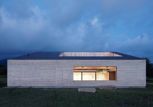 Bernardo Bader Architekten_Haus im Feld_Sulz_2010_Adolf Bereuter_1