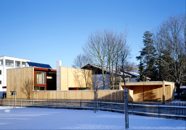 meck-architekten-wonhaus-kammerl-muenchen-1999-frontansicht
