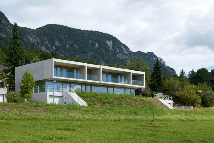 Ern Heinzl Zweifamilienhaus Jurasuedfuss