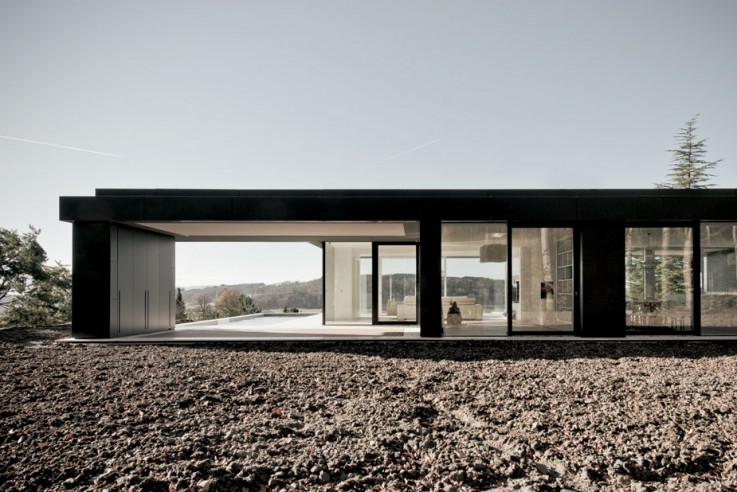 Think Architecture Waldbuehne und Bergblick Glasfront