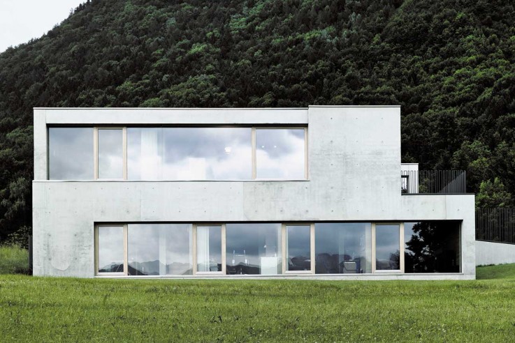 Marte Marte Betonhaus in der Landschaft Terrasse Betonhaus