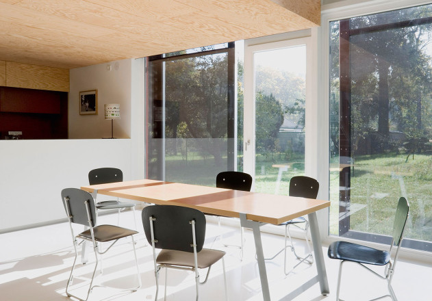 Julia Bergmann Kleyer Koblitz Architekten Wohnkubus Essbereich