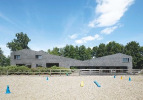 Schneider Schneider Architekten wohnen mit Pferden Koppel