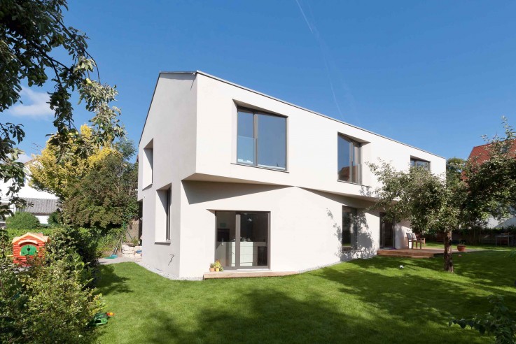 Palais Mai Architekten Nachverdichtung Einfamilienhaus Aussenansicht Gartenseite