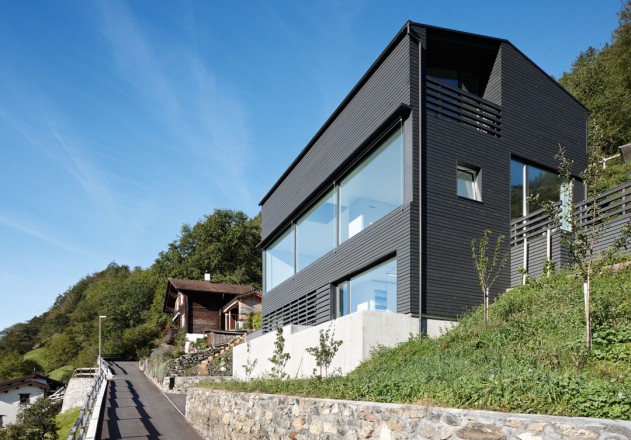 Albertin Partner Architekten Einfamilienhaus Holzelementbauweise Panorama-Verglasung