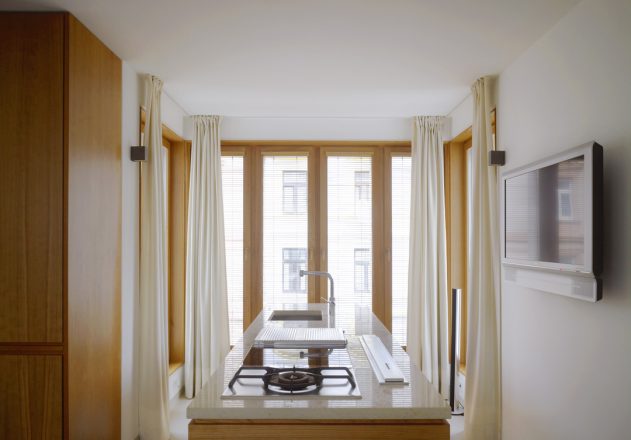 Stadthaus Frankfurt Jo Franzke Generalplaner Innenansicht Küche Erker