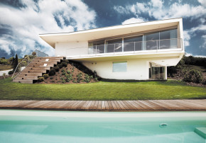 LOVE architecture and urbanism Villa mit Pool Graz Aussenansicht mit Pool