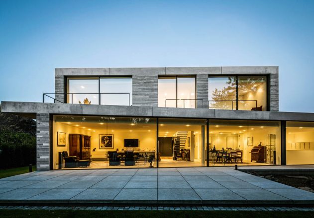 Haus-mit-Pool-Corneille-Uedingslohmann-Architekten