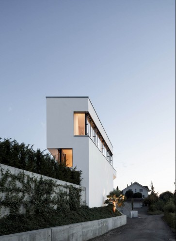 001-PhilippArchitekten-VillaHulliger-Aussenansicht-NordOstWEB